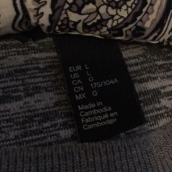 Gray sweatshirt from H&M L - Picture 2 of 4